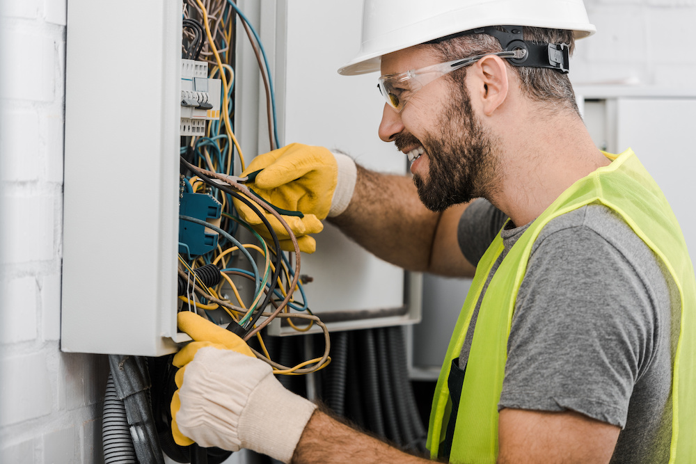 California Electrical Training Certified Electricians CEUs